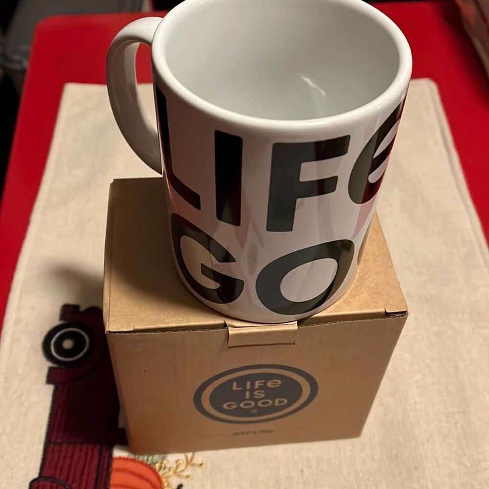 NIB Life is Good mug